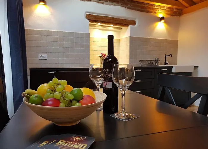 Bruno Old Town 아파트 로비니